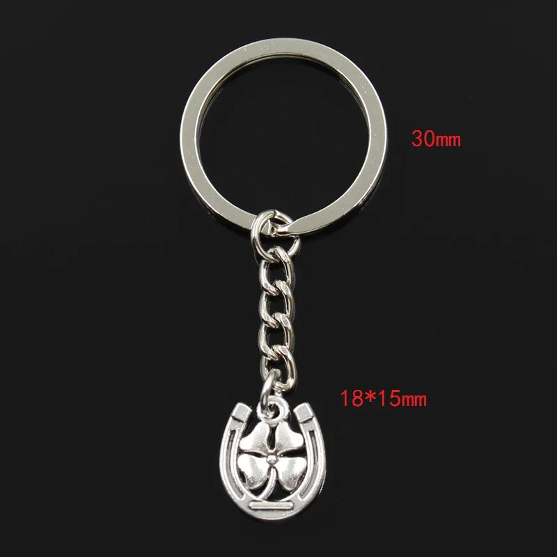 New Fashion Keychain 18x15mm Horseshoe Lucky Clover Pendants DIY Men Jewelry Car Key Chain Ring Holder Souvenir For Gift